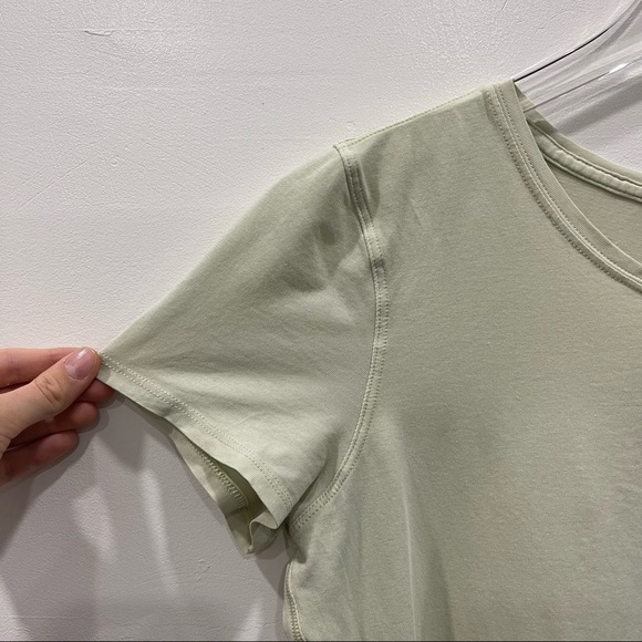 Lululemon Short Sleeve Round Neck Light Green Tee Top - Picture 3 of 7